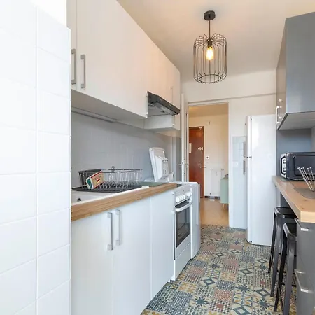 Apartmán Center Of Spacious Two-bedroom With Terrace And Ac Antibes