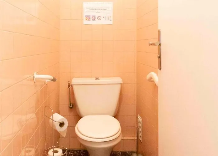 Apartament Center Of Spacious Two-bedroom With Terrace And Ac Antibes