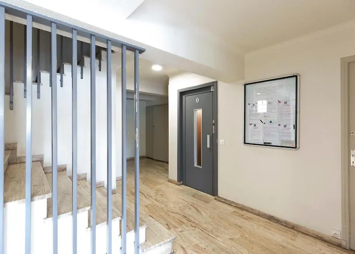 Center Of Spacious Two-bedroom With Terrace And Ac Apartament *